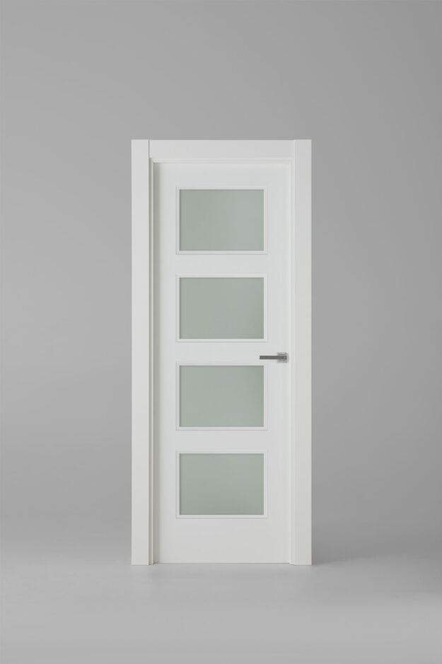 Puerta de interior blanca cristalera modelo 4V Blanco Laca